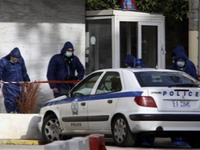 Atina: Napadi na banke i stanicu policije
