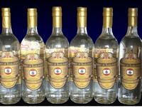 Na Baliju 25 osoba preminulo od vina pomiješanog s metanolom