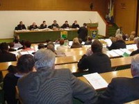 Vijećnici u pokušaju spašavanja Komrad