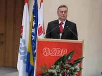 Lagumdžija: "Vladajuća koalicija na čelu sa Tihićem, Dodikom i Čovićem je odavno politički mrtva"