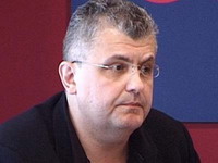 Čanak: Promeniti Ustav Srbije