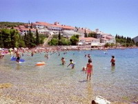 Turisti u Neum dolaze, ali i brzo odlaze