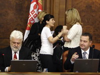 Lome koplja oko MMF