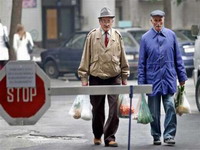 Uoči sastanka Upravnog odbora Zavoda PIO/MIO: Penzije u petak, koeficijent isti