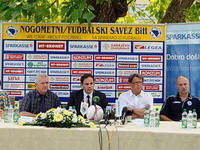 Vladavić počinje, dilema na golu