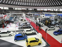 Prodaja automobila manja za 40 odsto