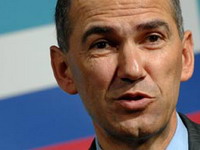 Finski istražitelji saslušali Janšu u istrazi o korupciji