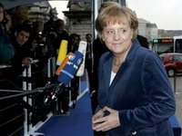 Angela Merkel na proslavi godišnjice kraja Prvog svjetskog rata