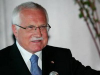 Klaus potpisao Lisabonski sporazum