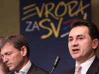 "Probijte" šengenski zid!