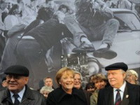 Grčevita borba Evrope i SAD za zasluge 1989.