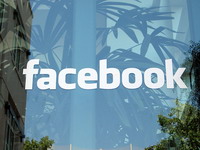 Facebook dostigao 350 miliona