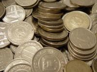 Dinar pada prema evru za 28 para