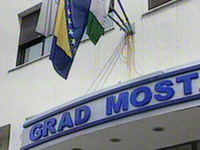 Borba za gradonačelnika Mostara držala grad u blokadi cijelu 2009. godinu