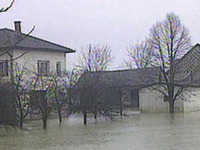 Obilne kiše izazvale poplave koje stvaraju velike probleme