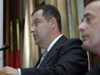 Dačić: Borba protiv narko-dilera