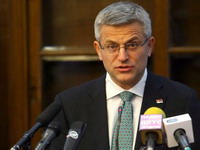 Jelašić: Delimični izlazak iz krize