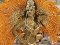 Brazil: Karneval u Rio de Janeiru - stotine hiljada ljudi na ulicama