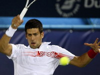 Nole u finalu Dubaija