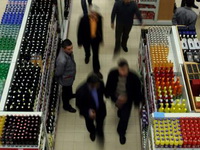 Za osnovne troškove porodici fali 24.039 dinara