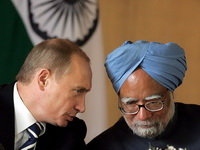 Putin prodaje avione, gradi atomske elektrane…