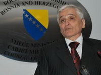 Špirić Tadićevim stopama: Napustiću konferenciju kada progovori predstavnik Kosova!