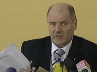 Mujezinović objelodanio visine plaća nositelja zakonodavnih i izvršnih funkcija vlasti, direktora i predsjednika uprava u institucijama BiH