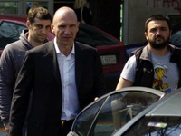 Ralf Fajns u Skupštini