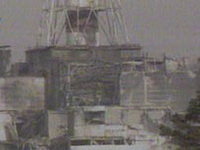 Više od 100.000 protivnika nuklearne energije formiralo ljudski lanac dug 120 kilometara