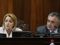 Poslanici o mobingu i volontiranju