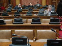 „Foteljaši“ mirni još najmanje dva meseca