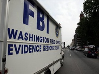 Pokušao da ucenjuje FBI