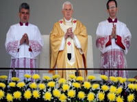 Papa traži oproštaj zbog skandala u vezi sa zlostavljanjem