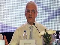 Tadić zabrinut oko "prisluškivanja" građana