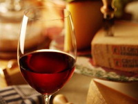 Crno vino štiti oči