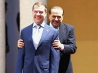 U Milanu se susreli Berlusconi i Medvedev