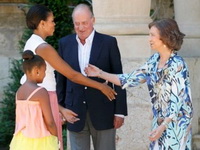 Michelle i Sasha Obama posjetile španjolsku kraljevsku obitelj