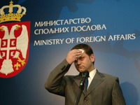 Jeremić ostaje ministar