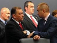 Neće obaveze bez para