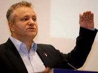 Dinkić: Stiže 4 mlrd. USD ulaganja