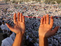 Počelo okupljanje dva miliona muslimana na Arefatu