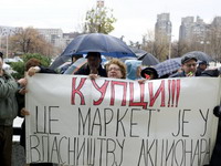 Akcionari prete blokadom "Maksija"