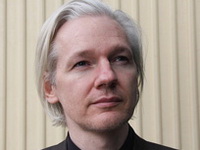 Londonski sud uz kauciju pustio na slobodu Juliana Assangea, osnivača internetske stranice WikiLeaks