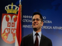 Jeremić: Ne podnosim ostavku, pobediću u trci za potpredsednika DS