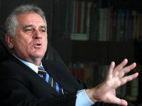Nikolić: Na mitingu 70.000 ljudi