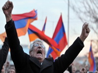 Protest u egipatskom stilu i u Jermeniji