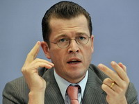 Ministar Karl Theodor zu Guttenberg je sramota za Njemačku