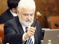 Cvetković i premijer i novi ministar finansija
