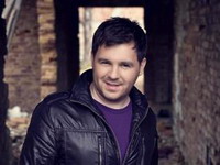 Eldin Huseinbegović prolongirao koncert u Sarajevu