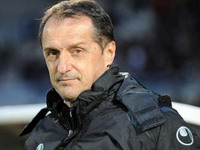 Faruk Hadžibegić: Zar me stranci trebaju nametati?